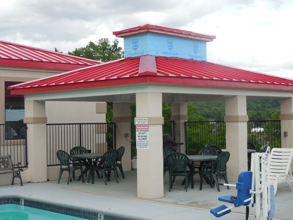 Giles Hotel Inn And Suites Pulaski Exterior photo