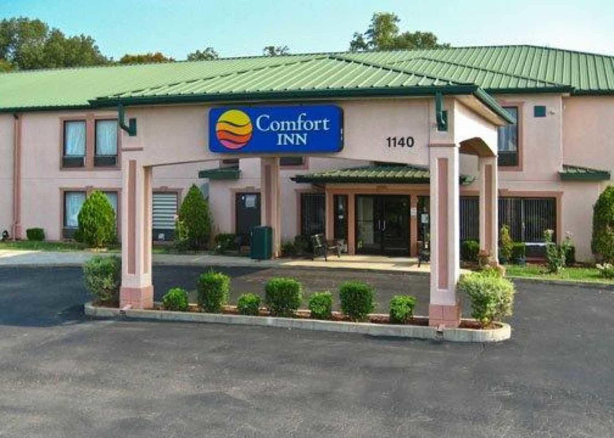 Giles Hotel Inn And Suites Pulaski Exterior photo
